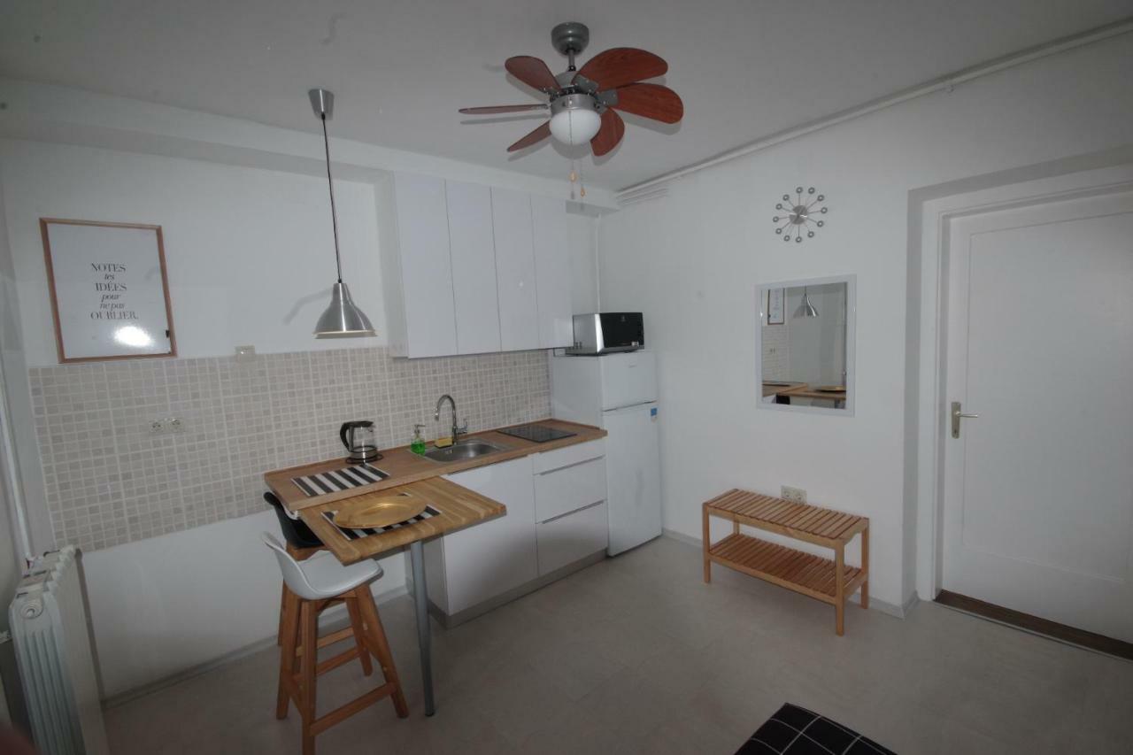Jazzy Apartment ซาเกร็บ ภายนอก รูปภาพ