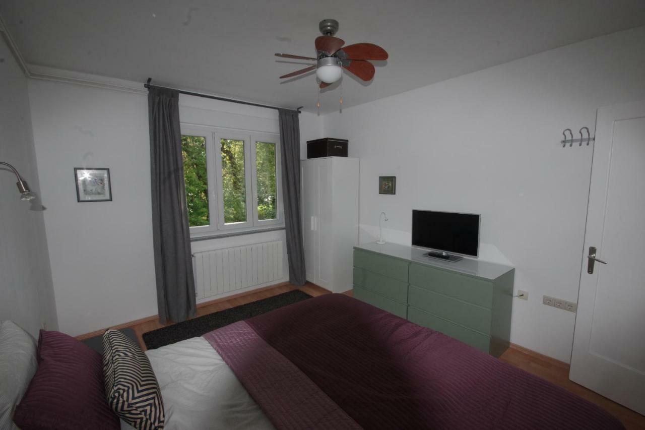 Jazzy Apartment ซาเกร็บ ภายนอก รูปภาพ