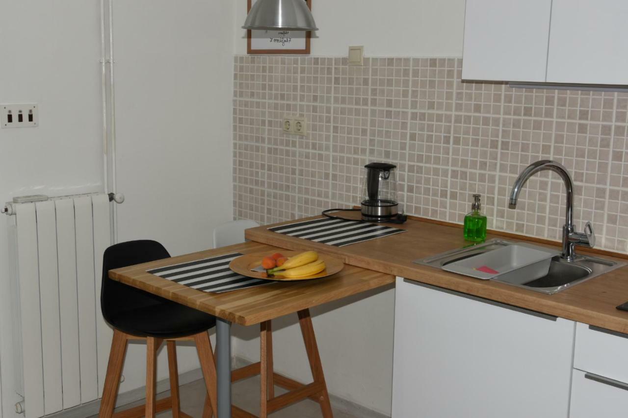 Jazzy Apartment ซาเกร็บ ภายนอก รูปภาพ
