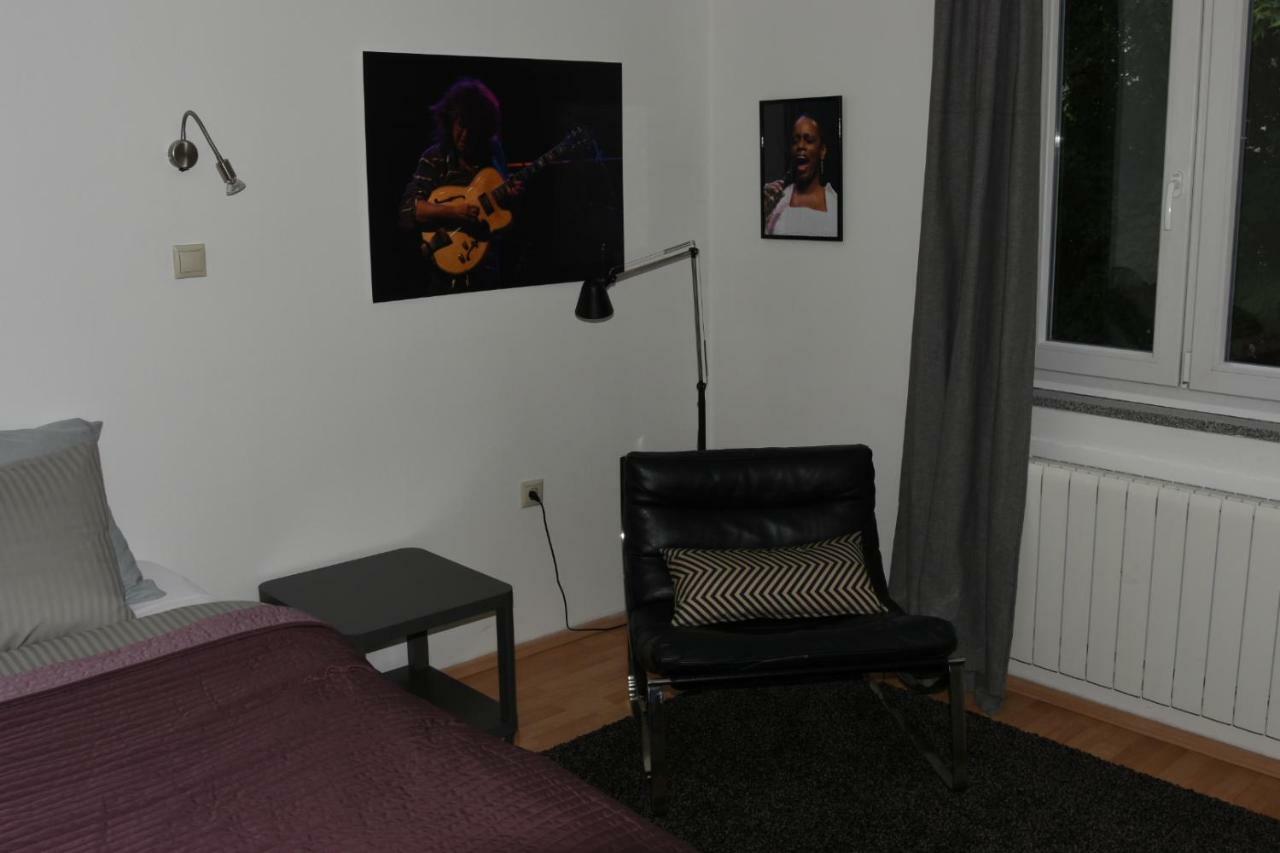 Jazzy Apartment ซาเกร็บ ภายนอก รูปภาพ